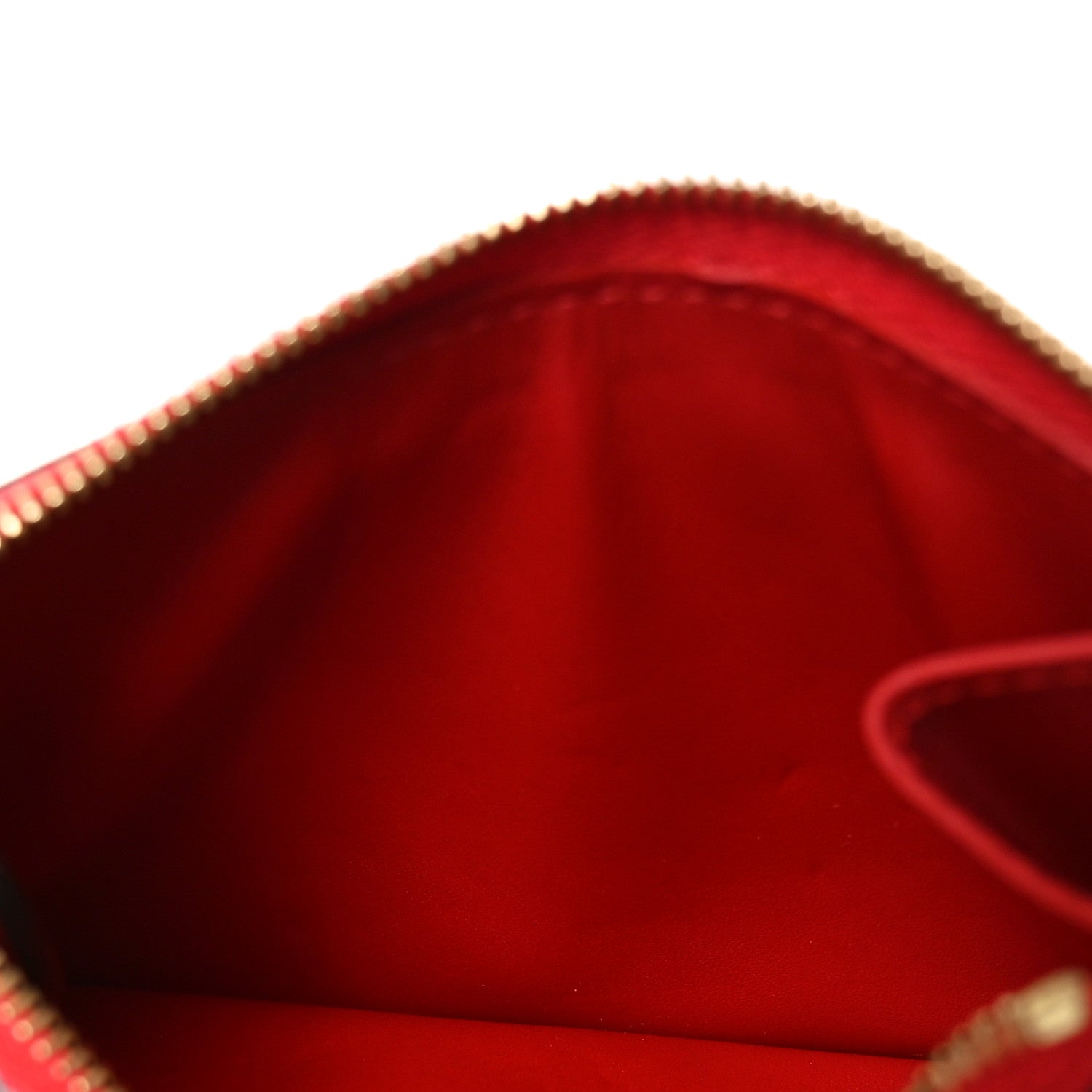 Louis Vuitton Vernis Key Pouch NM Cherry 1877603 – FASHIONPHILE
