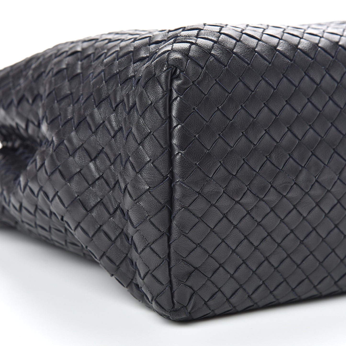 Nappa Intrecciato Medium Garda Bag Tourmaline