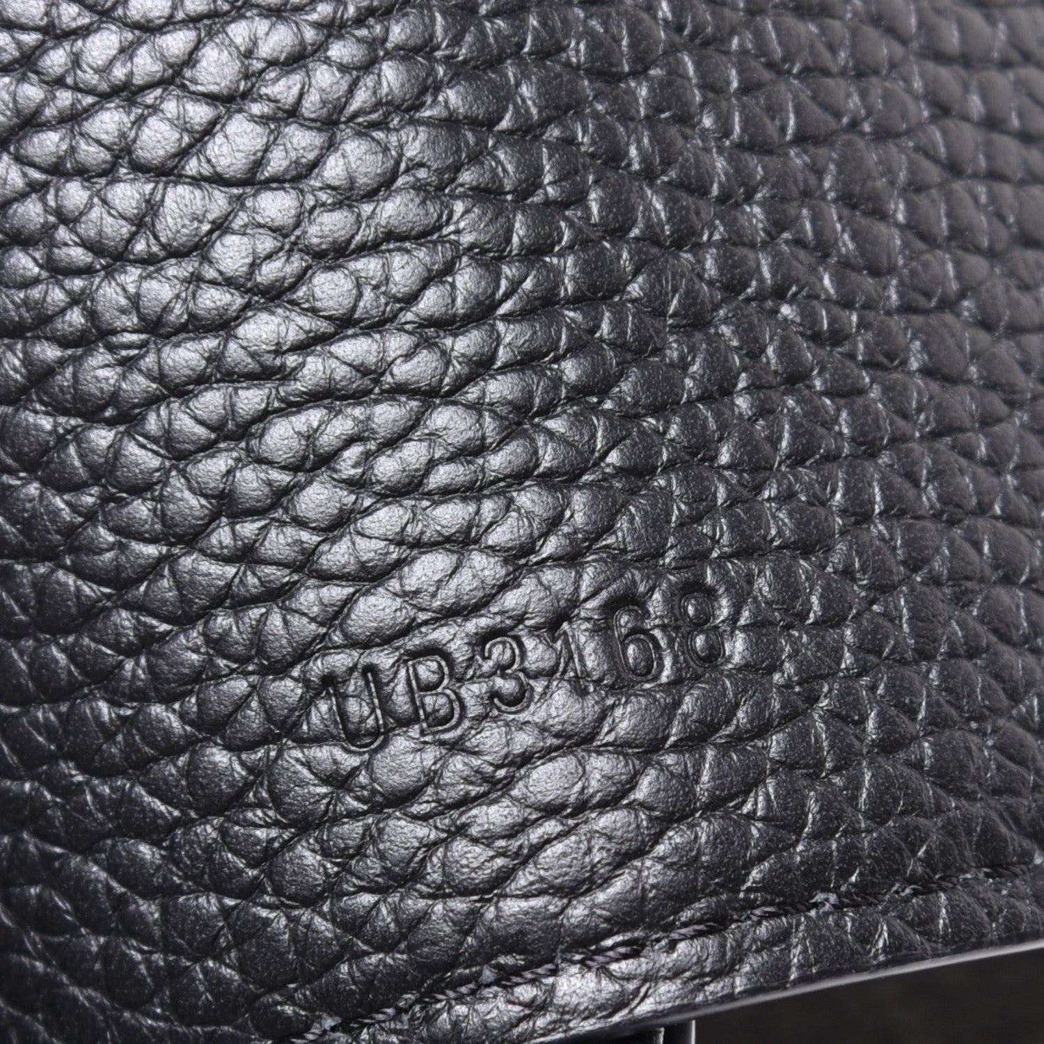 Louis Vuitton Taurillon Cabas Voyage Tote Black 7 of 9