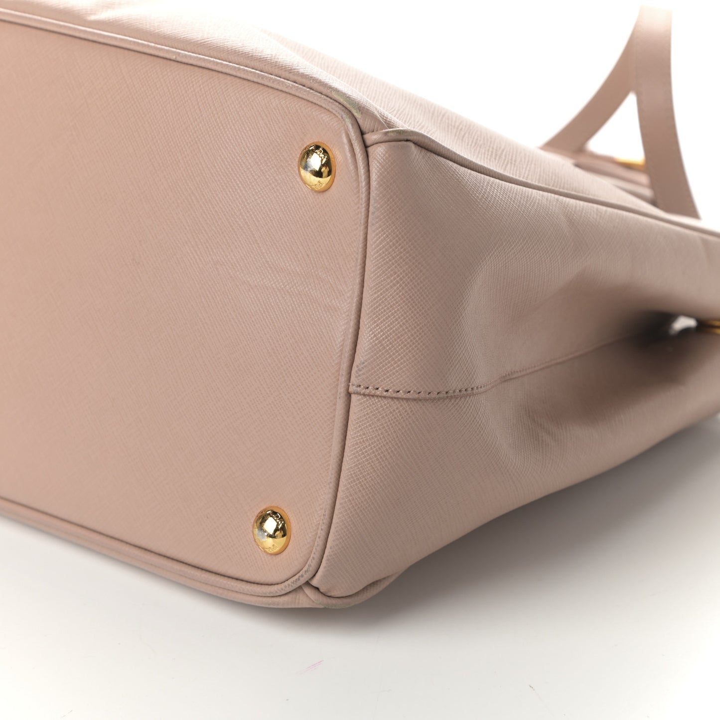 Saffiano Medium Galleria Double Zip Tote Cammeo