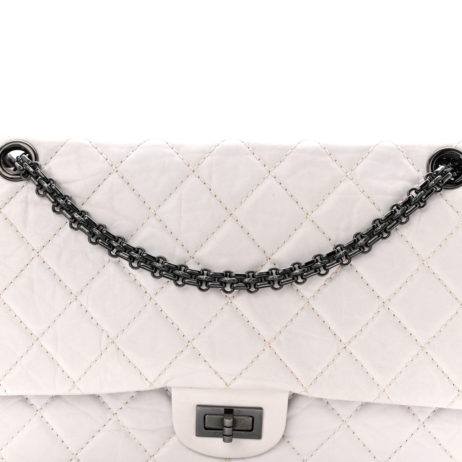 Chanel Aged Calfskin 2.55 Reissue 226 Flap White 8 of 11