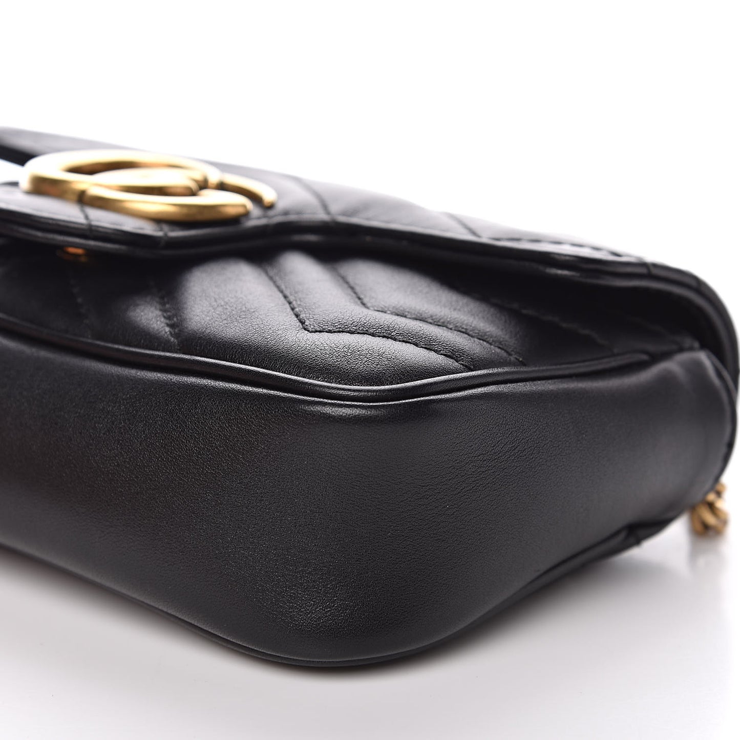 Calfskin Matelasse Super Mini GG Marmont Shoulder Bag Black