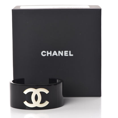 Chanel Resin Pearl CC Cuff Bracelet Black Pearly White 5 of 5
