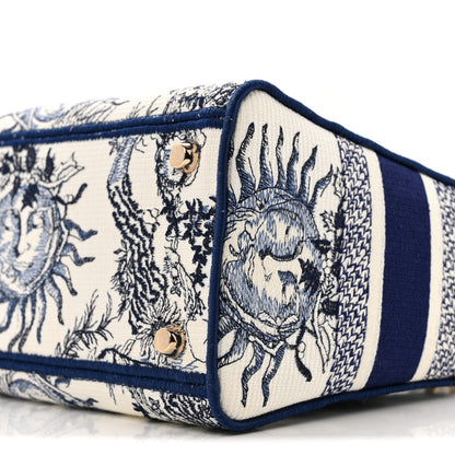 Christian Dior Canvas Embroidered Toile De Jouy Soleil Medium Lady D-Lite Blue 9 of 11