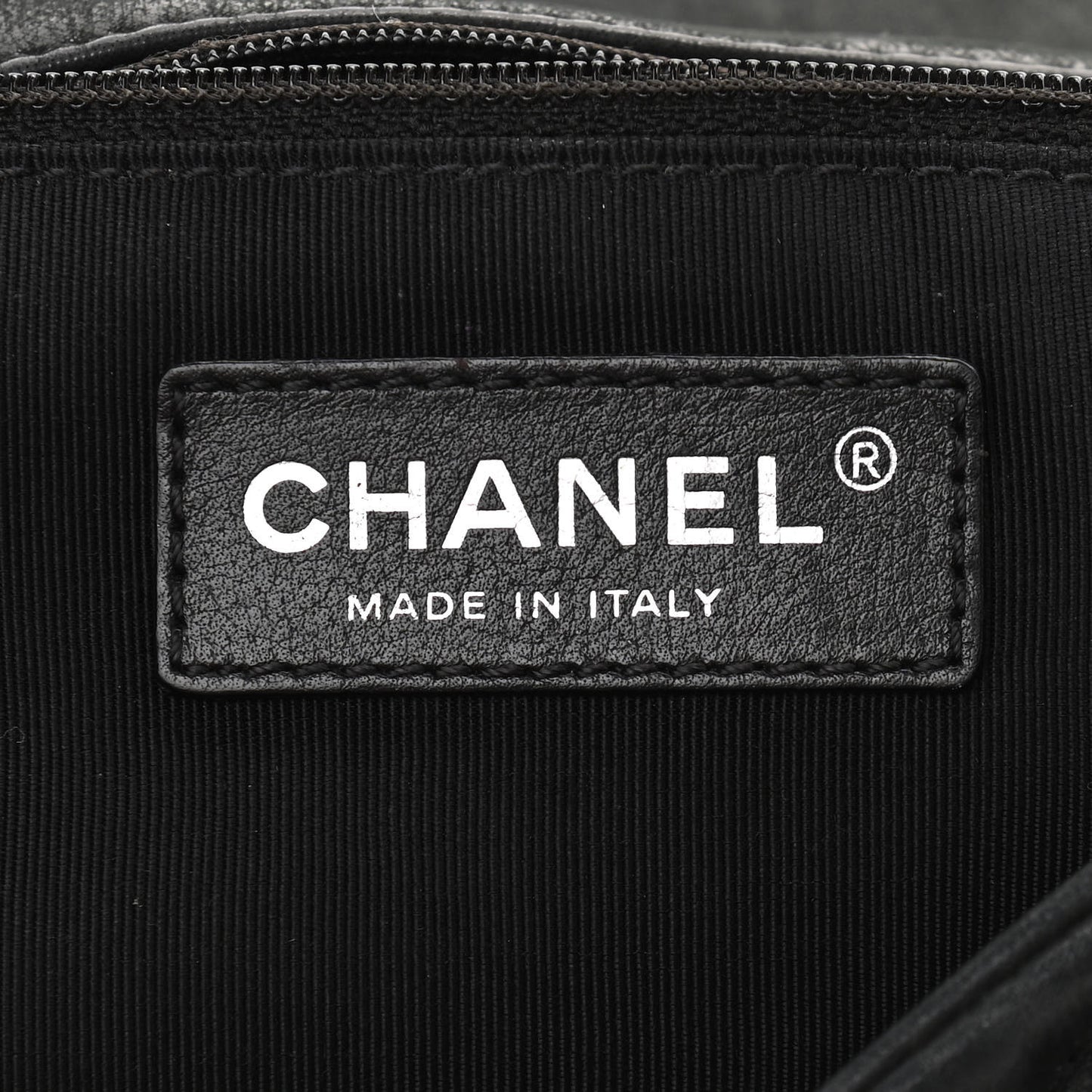 Iridescent Calfskin Large Chic Quilt Flap Black