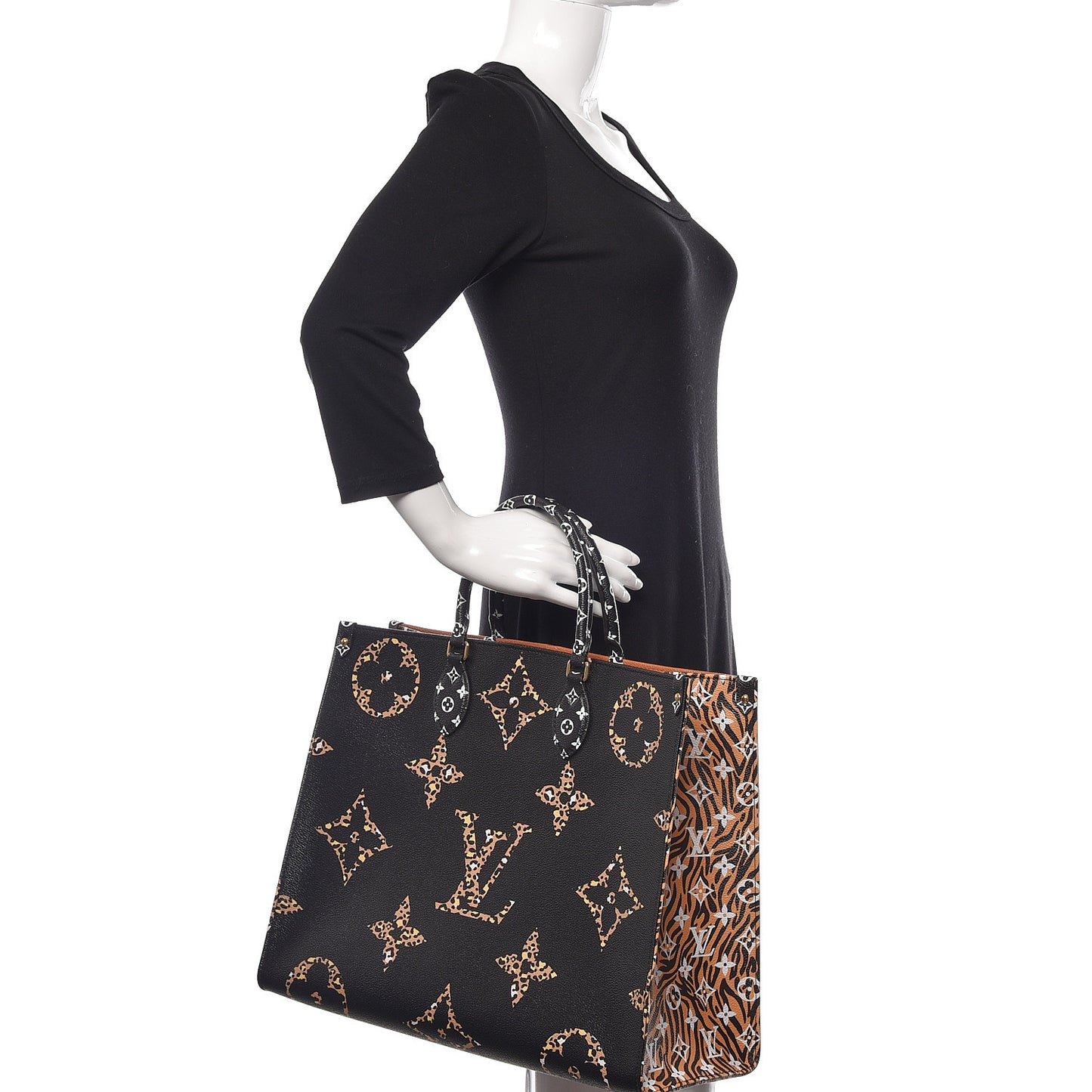 Monogram Giant Jungle Onthego GM Black