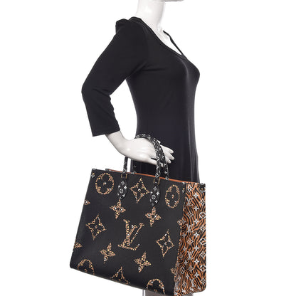 Louis Vuitton Monogram Giant Jungle Onthego GM Black 3 of 12