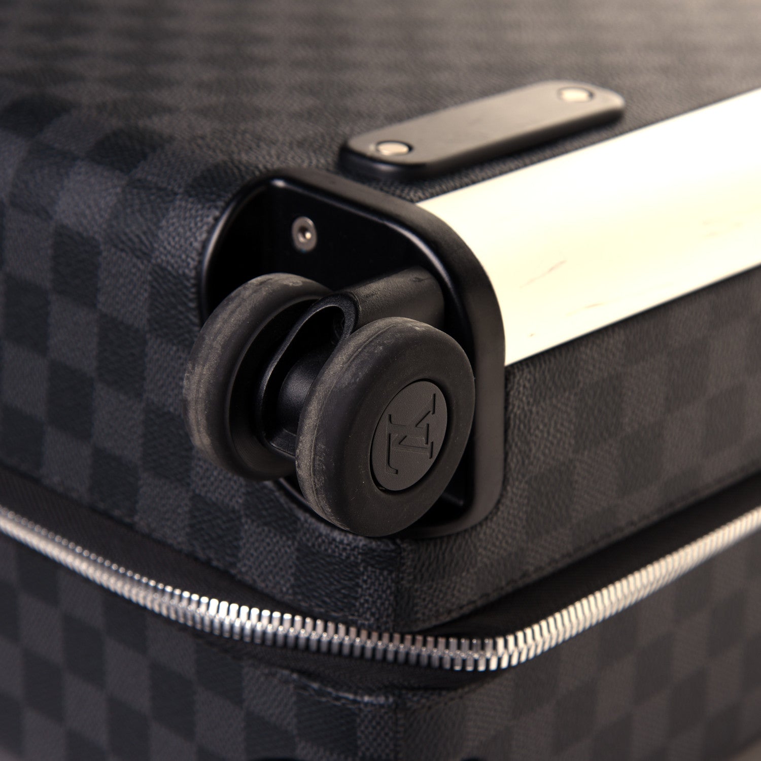 Louis Vuitton Damier Graphite Horizon 50 9 of 12