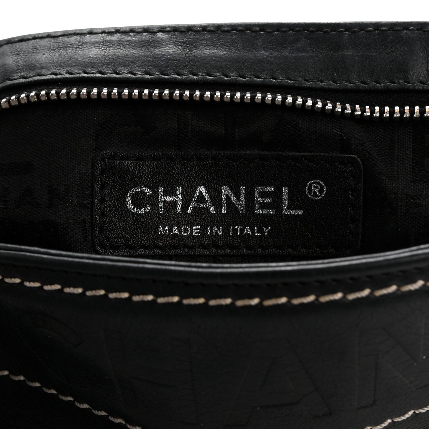 Lambskin Lax Pochette Black