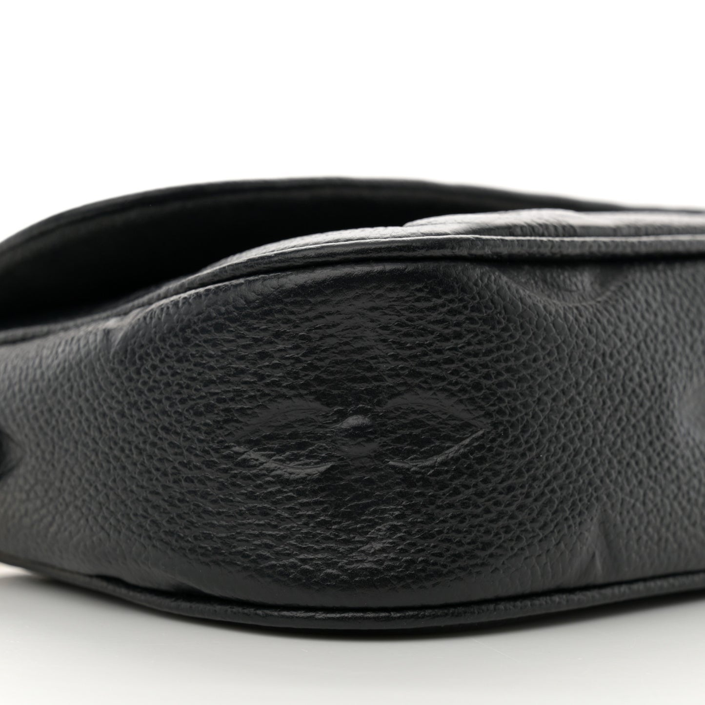Empreinte Monogram Giant Ivy Wallet On Chain Black