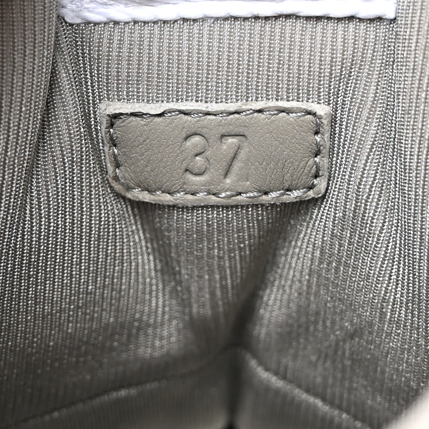 Gucci Demetra GG Supreme Womens Basket High Top Sneakers 37 White 7 of 10