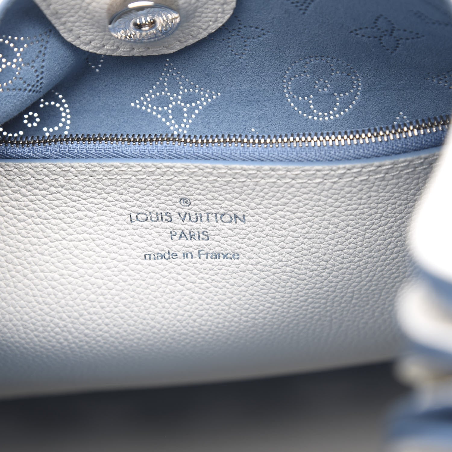 Louis Vuitton Mahina Carmel Hobo Snow 6 of 8