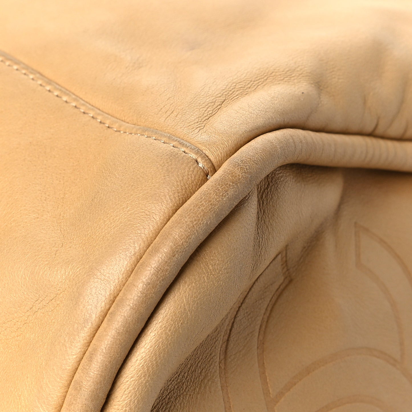 Lambskin Large Ultimate Soft Tote Beige