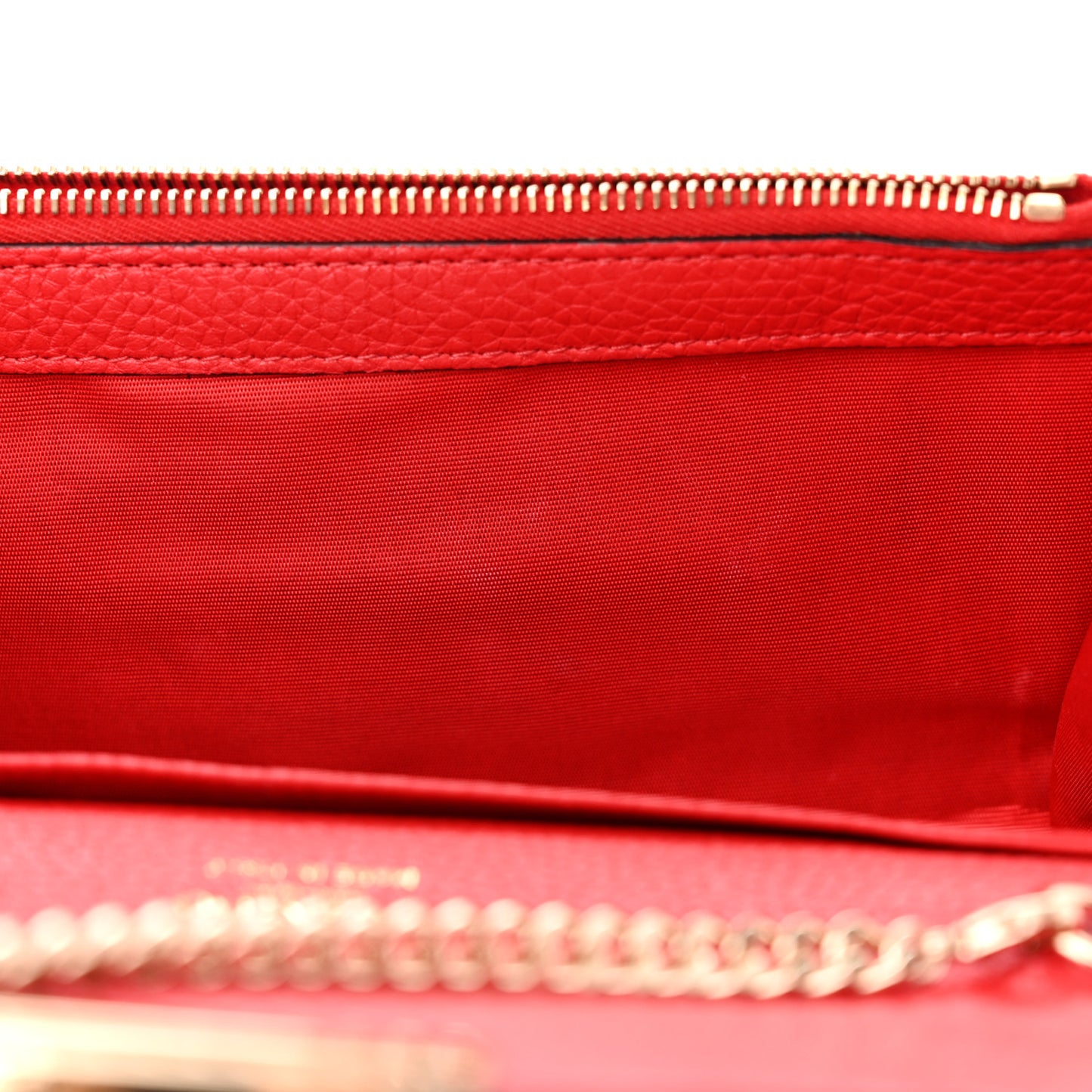 Pebbled Calfskin Rockstud Flip Lock Wallet On Chain Rouge Pur