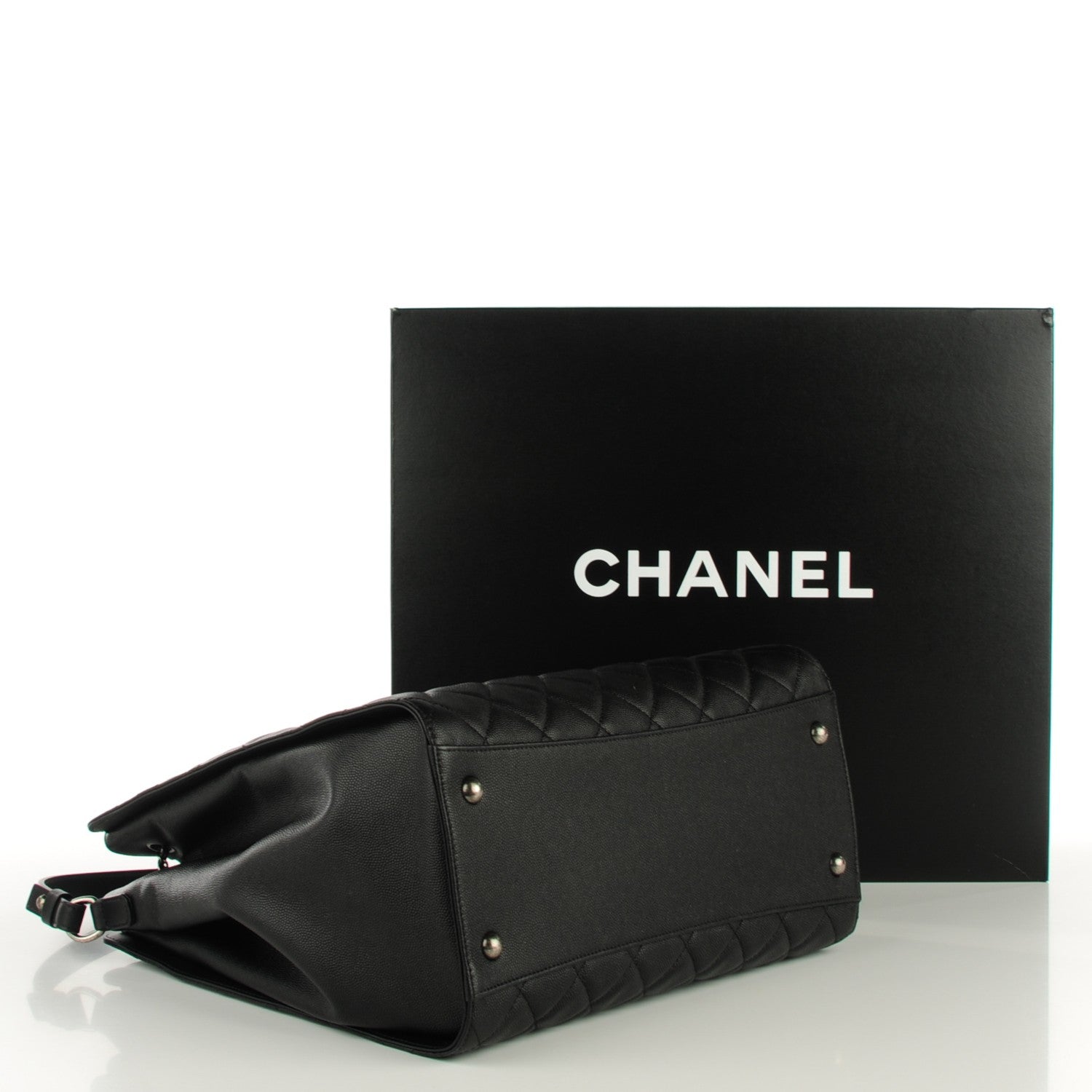 Chanel Caviar Quilted Large CC Bucket Bag Black 4 of 7
