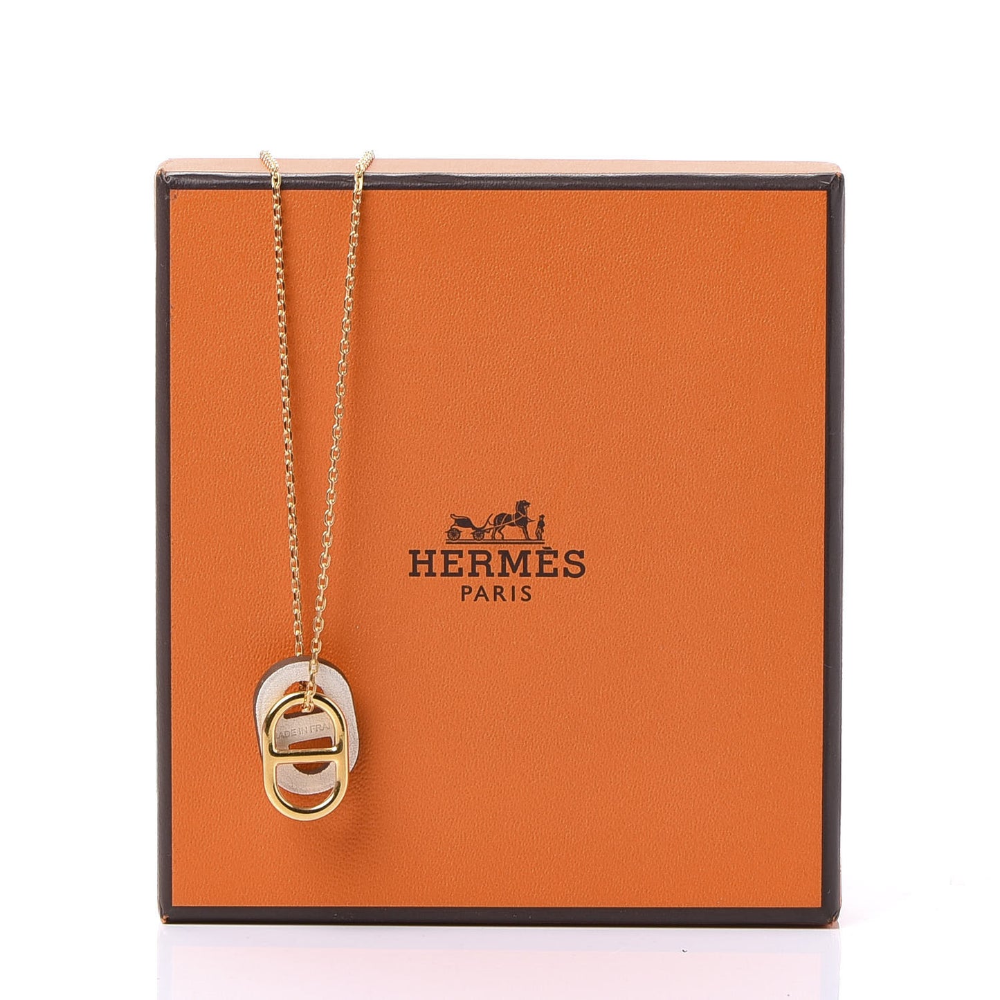Swift O'Maillon Pendant Necklace White
