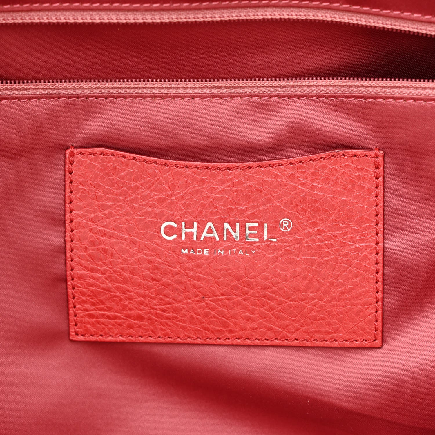 Chanel Glazed Calfskin Large On The Road Tote Red 6 of 14