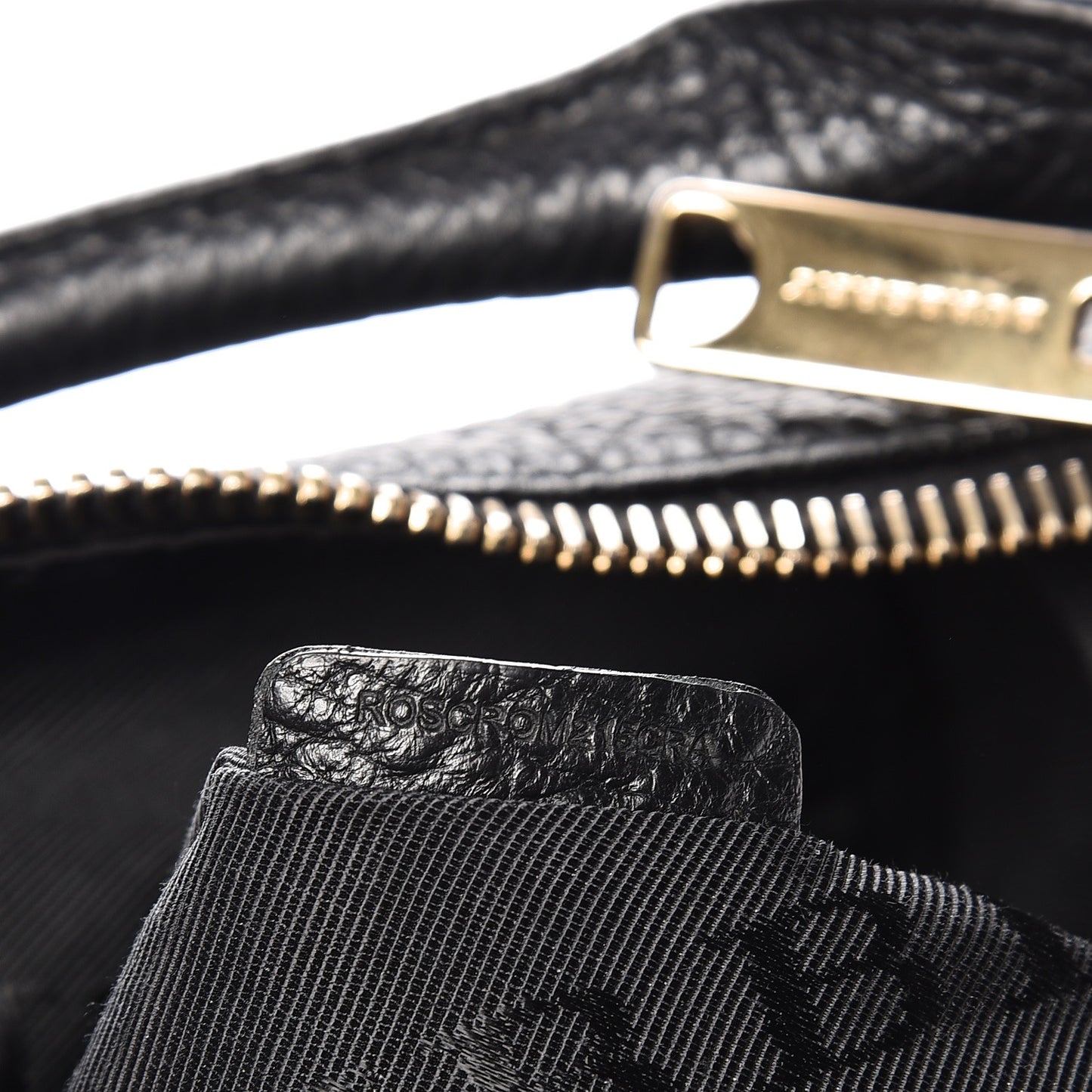 Signature Grain Calfskin Medium Hobo Black