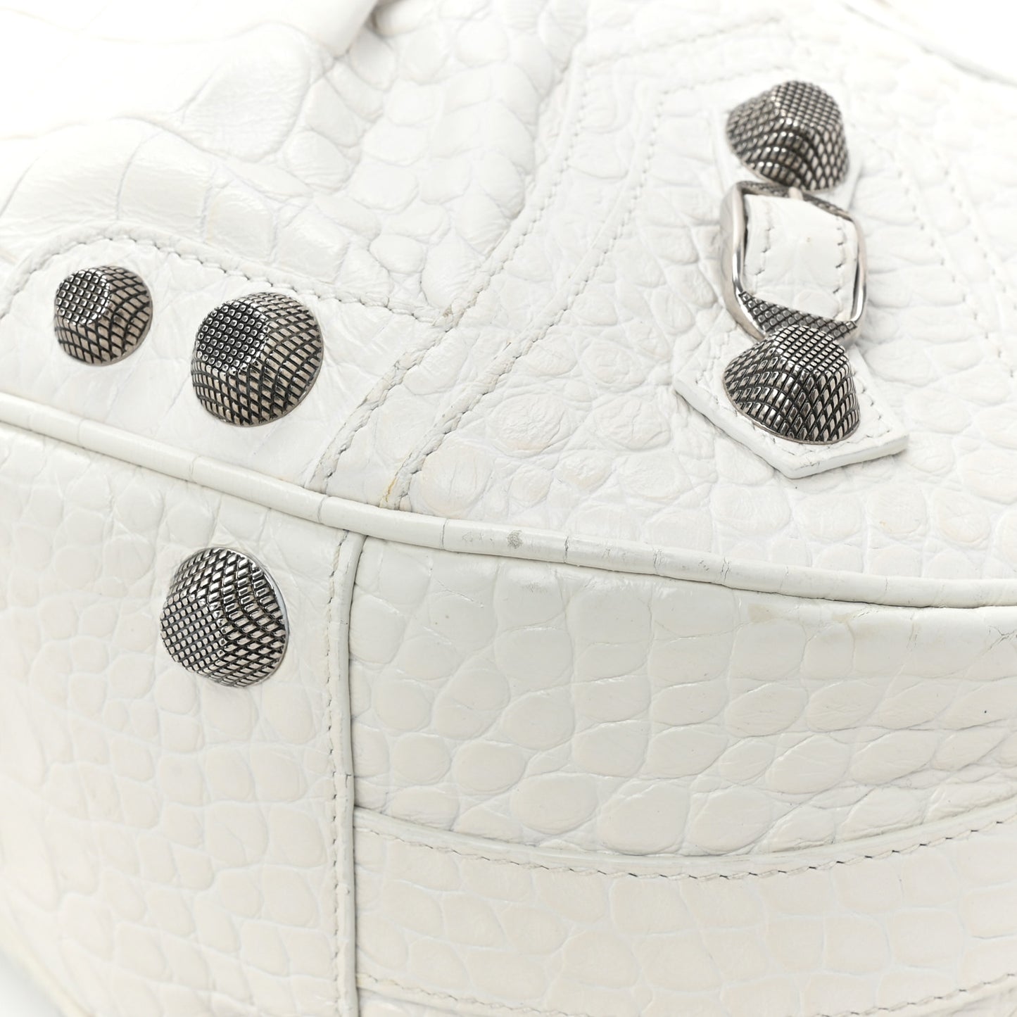 Extra Supple Calfskin Crocodile Embossed Medium Le Cagole Shoulder Bag White