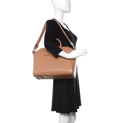 Givenchy Sugar Goatskin Medium Antigona Medium Beige 2 of 11