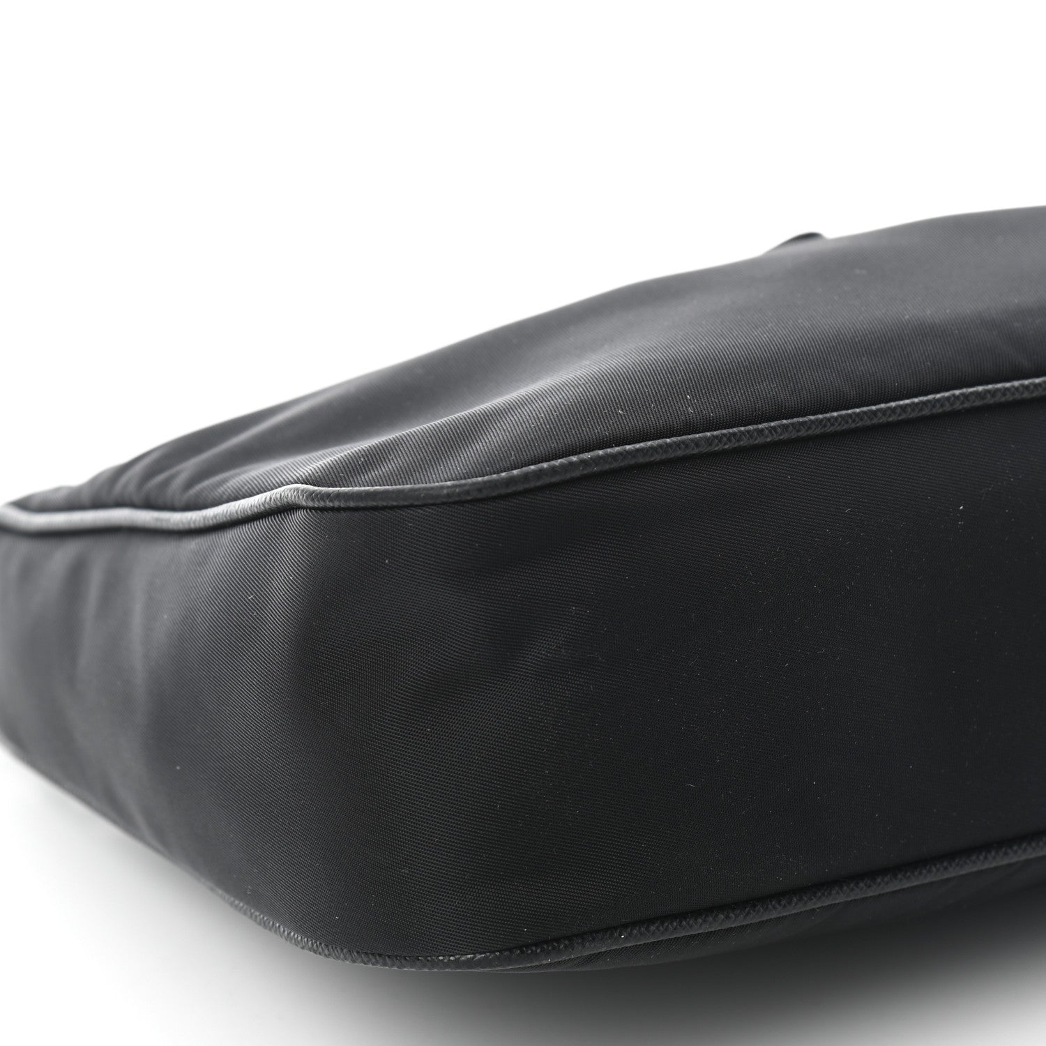 Prada Nylon Re-Edition 2005 Shoulder Bag Black 4 of 8