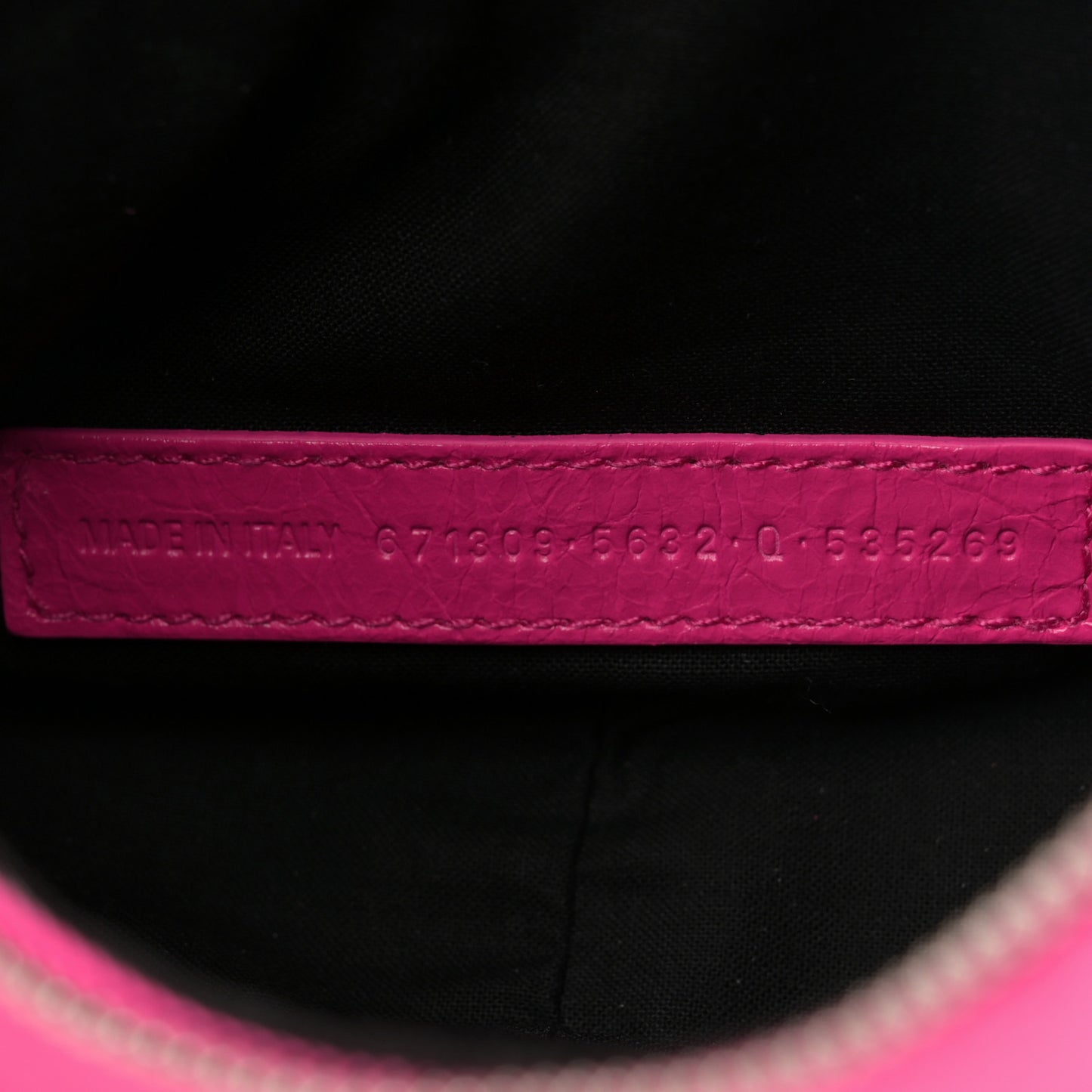 Agneau Arena Le Cagole Shoulder Bag XS Violet Fuxia