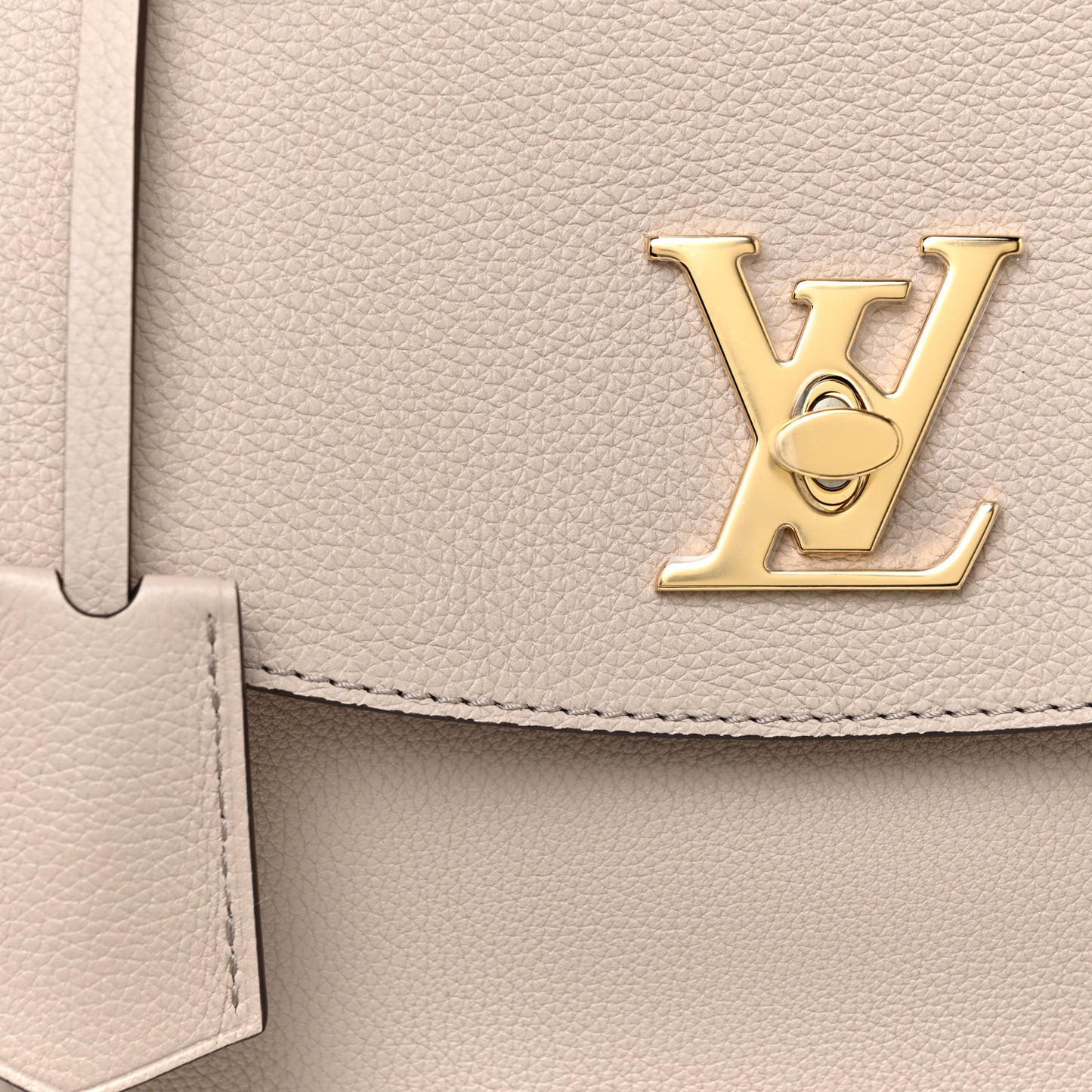 Soft Calfskin Lockme Ever MM Greige