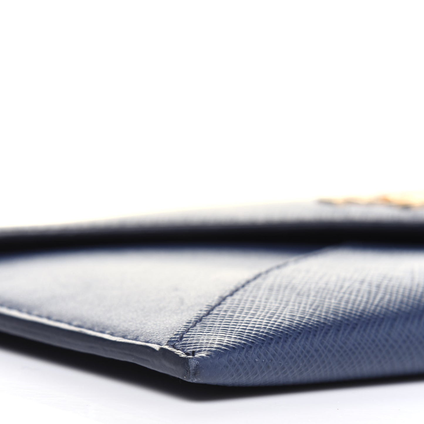 Saffiano City Calf Clutch With Chain Bluette