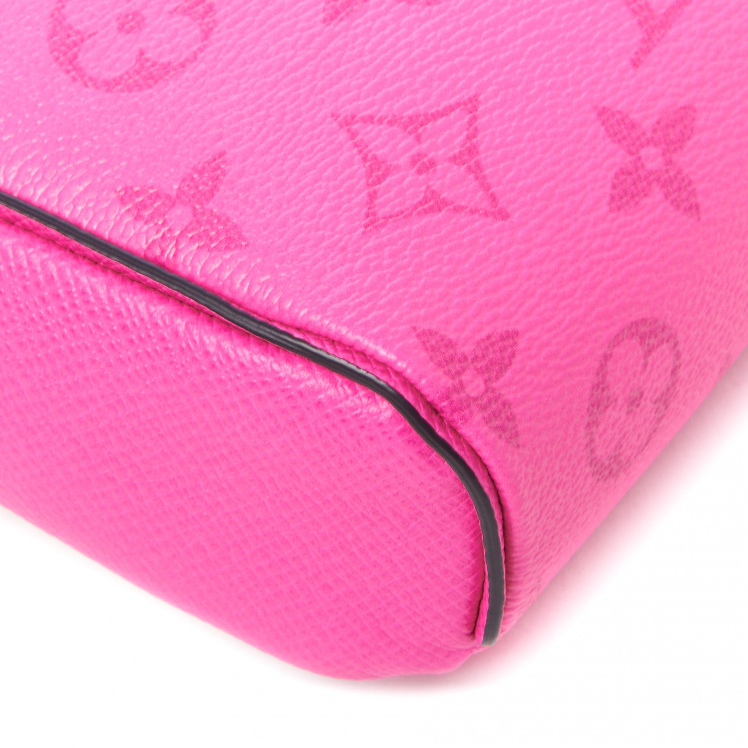 Louis Vuitton Taigarama Outdoor Slingbag Fuchsia 5 of 8