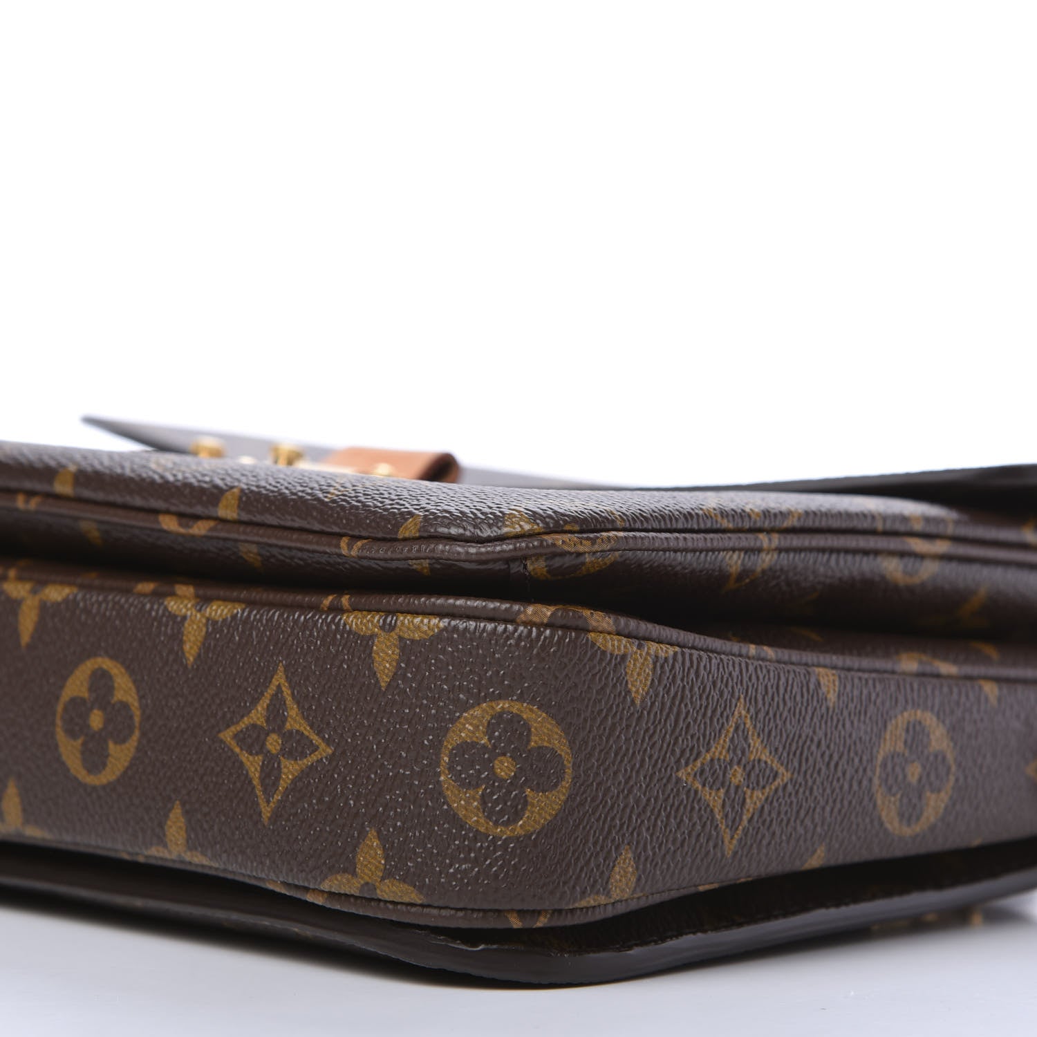 Louis Vuitton Monogram Pochette Metis 7 of 9