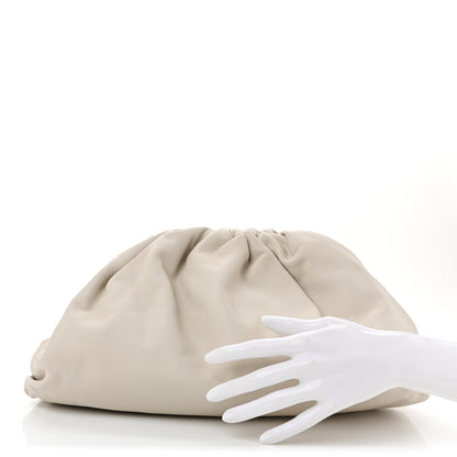 Bottega Veneta Smooth Butter Calf The Pouch Oversized Clutch Plaster 2 of 13