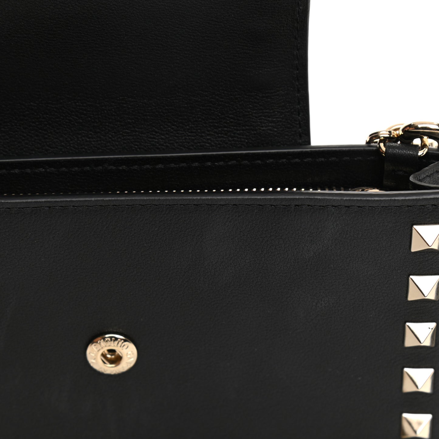 Calfskin Rockstud Phone Case With Chain Black