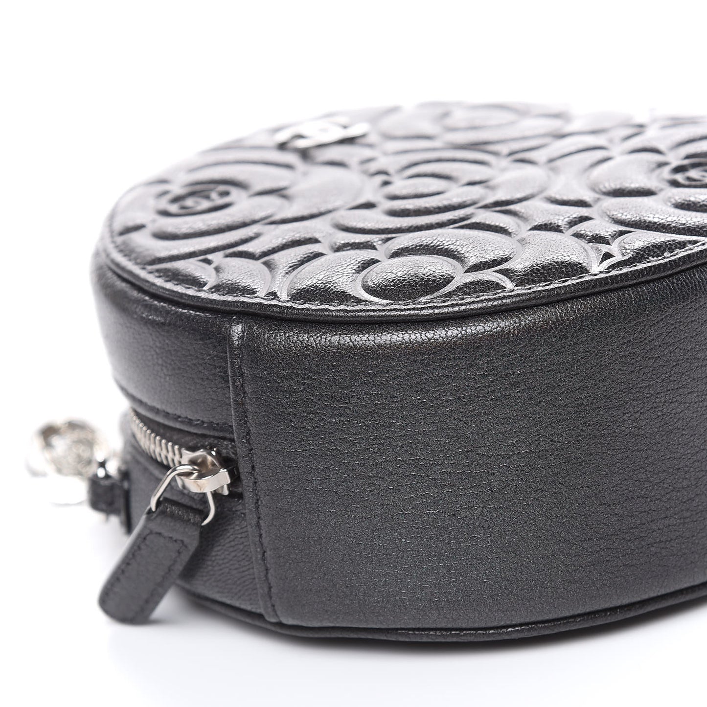Goatskin Camellia Quilted Round Clutch With Chain Grey