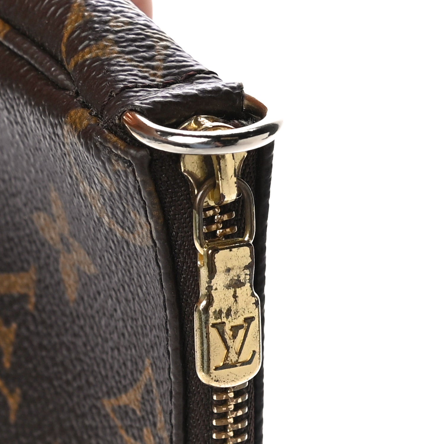 Louis Vuitton Monogram Petit Bucket Pouch 16 of 17