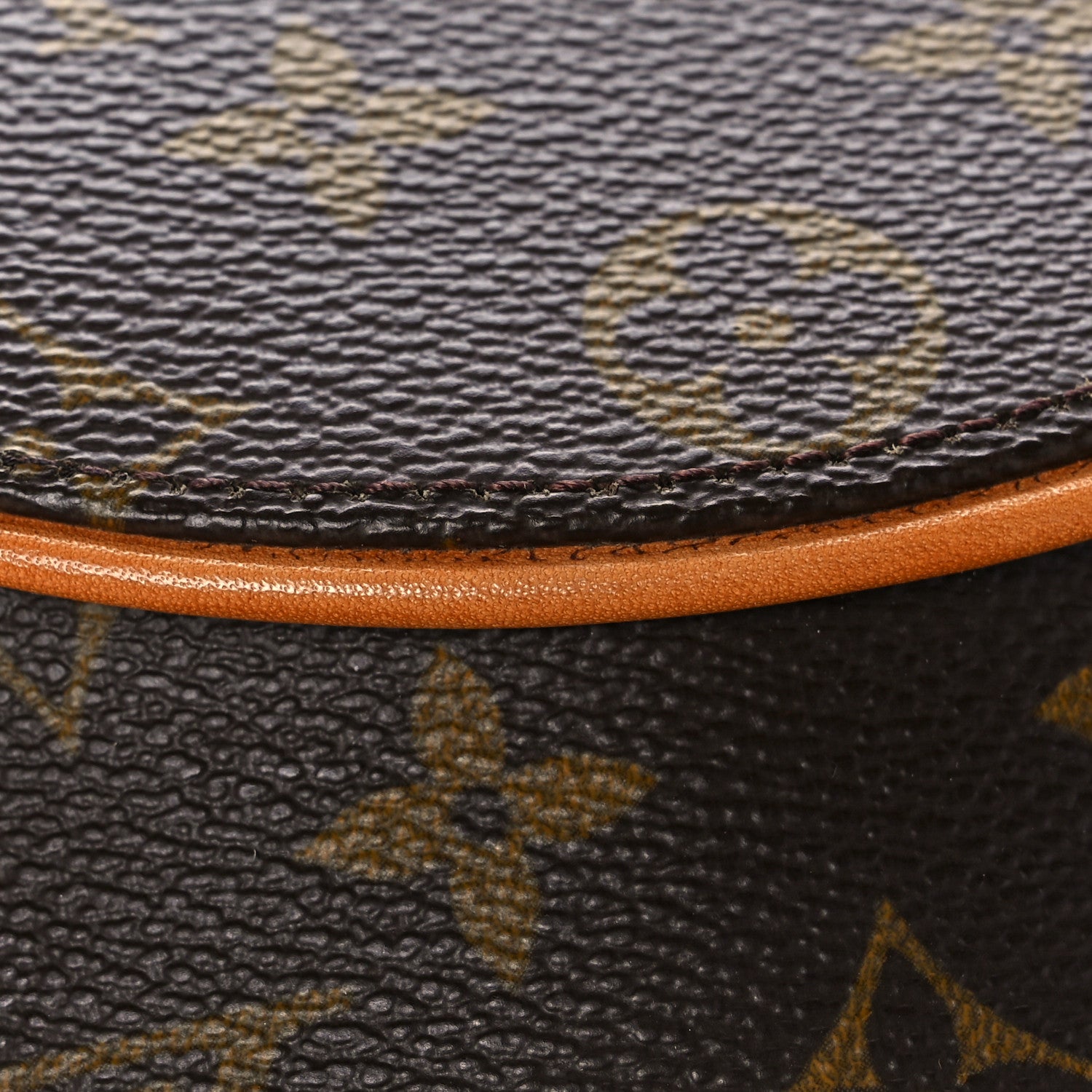 Louis Vuitton Monogram Ellipse MM 17 of 18
