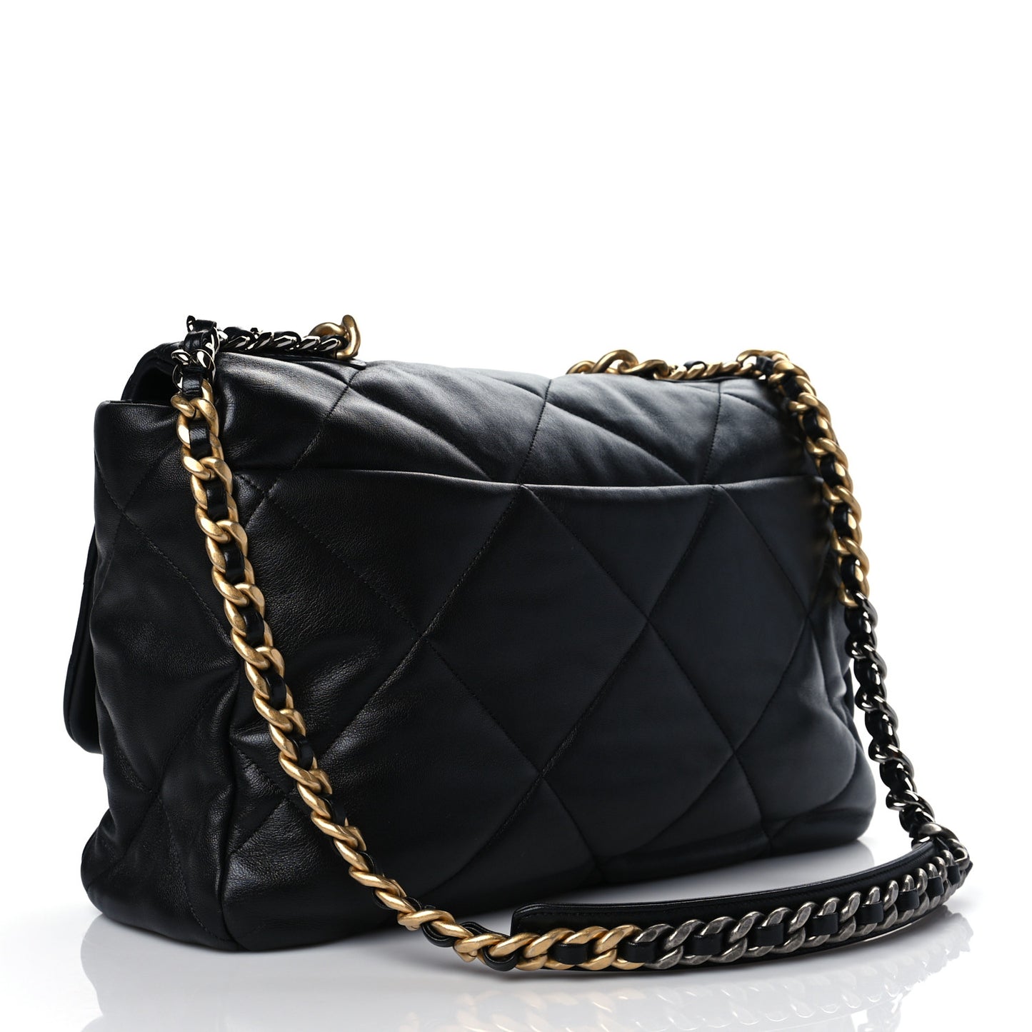 Lambskin Quilted Maxi Chanel 19 Flap Black