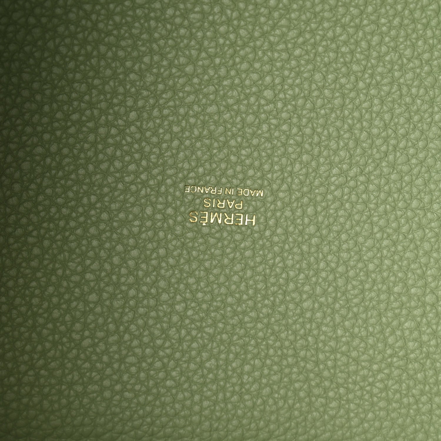 Hermes Taurillon Maurice Picotin Lock 18 PM Vert Criquet 1861086