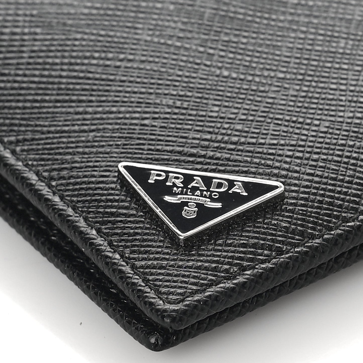 Saffiano Corner Card Holder Black