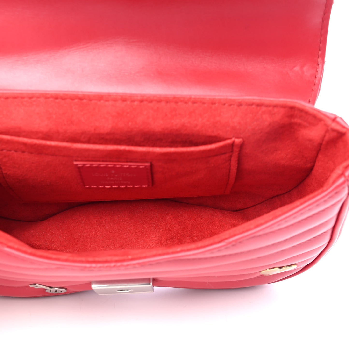 Calfskin Love Lock New Wave Chain PM Red
