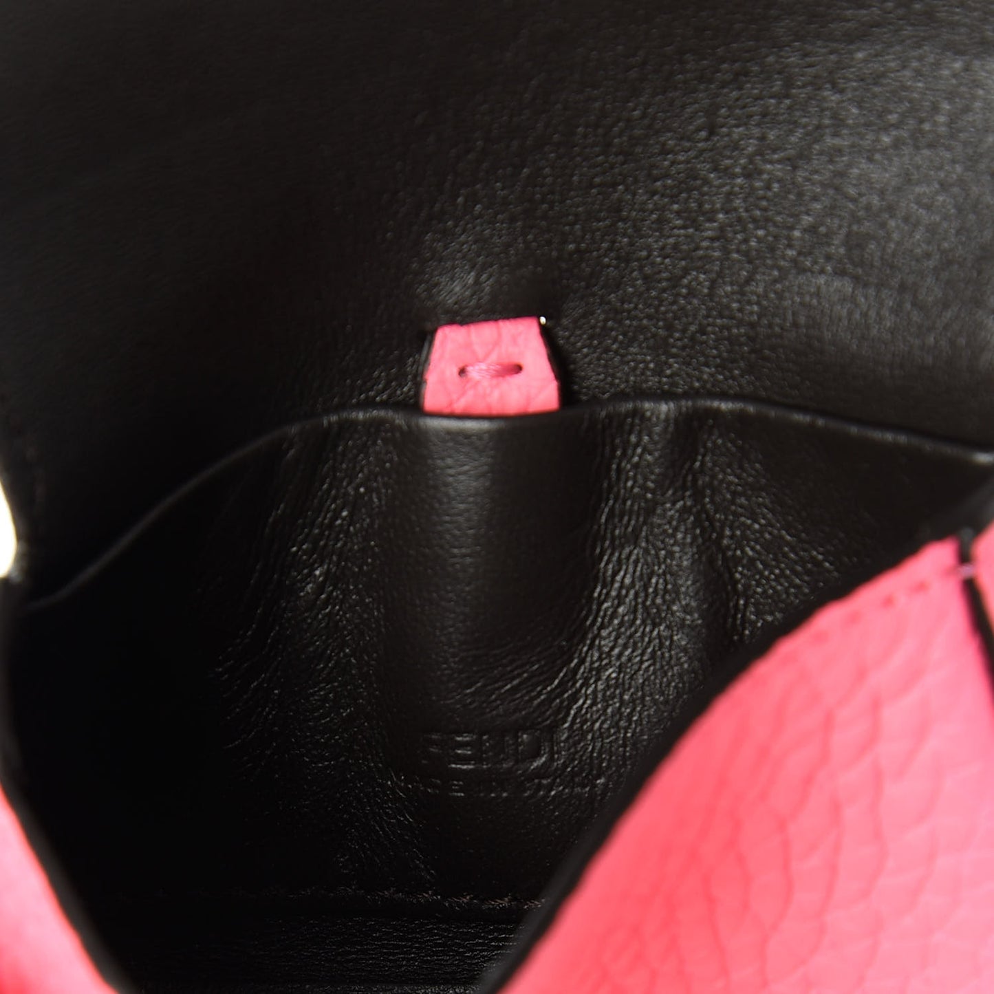 Cuoio Romano Micro Baguette Charm Rosa Fluo