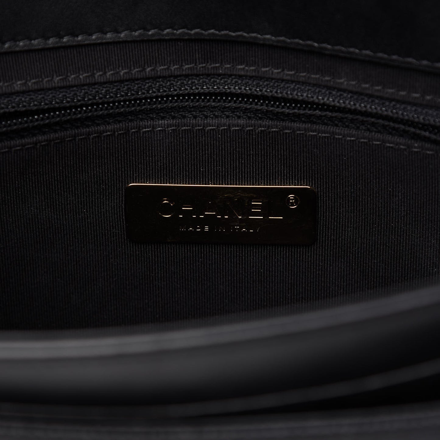 Calfskin Caviar Quilted Chain Handle Flap Black