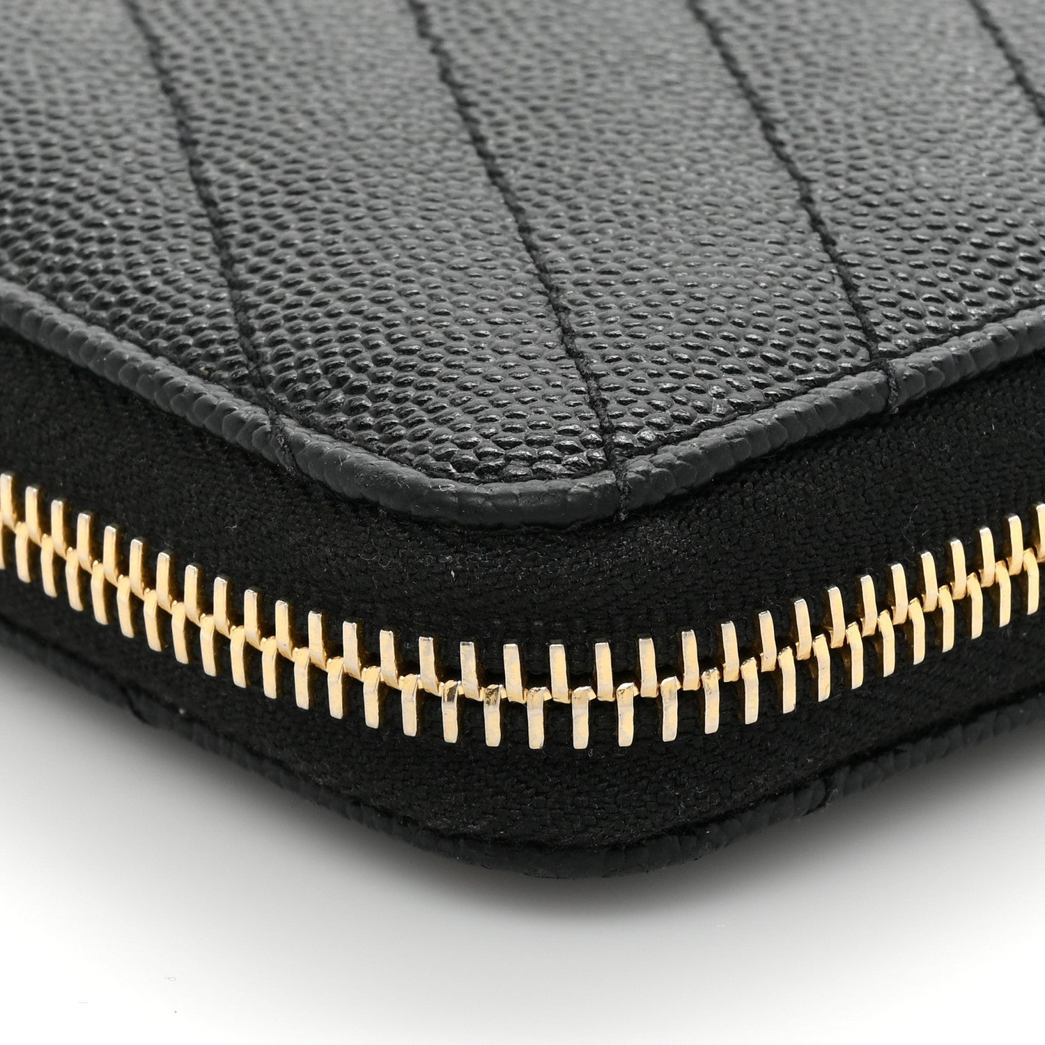 Saint Laurent Grain De Poudre Matelasse Chevron Monogram Zip Around Wallet Black 12 of 14
