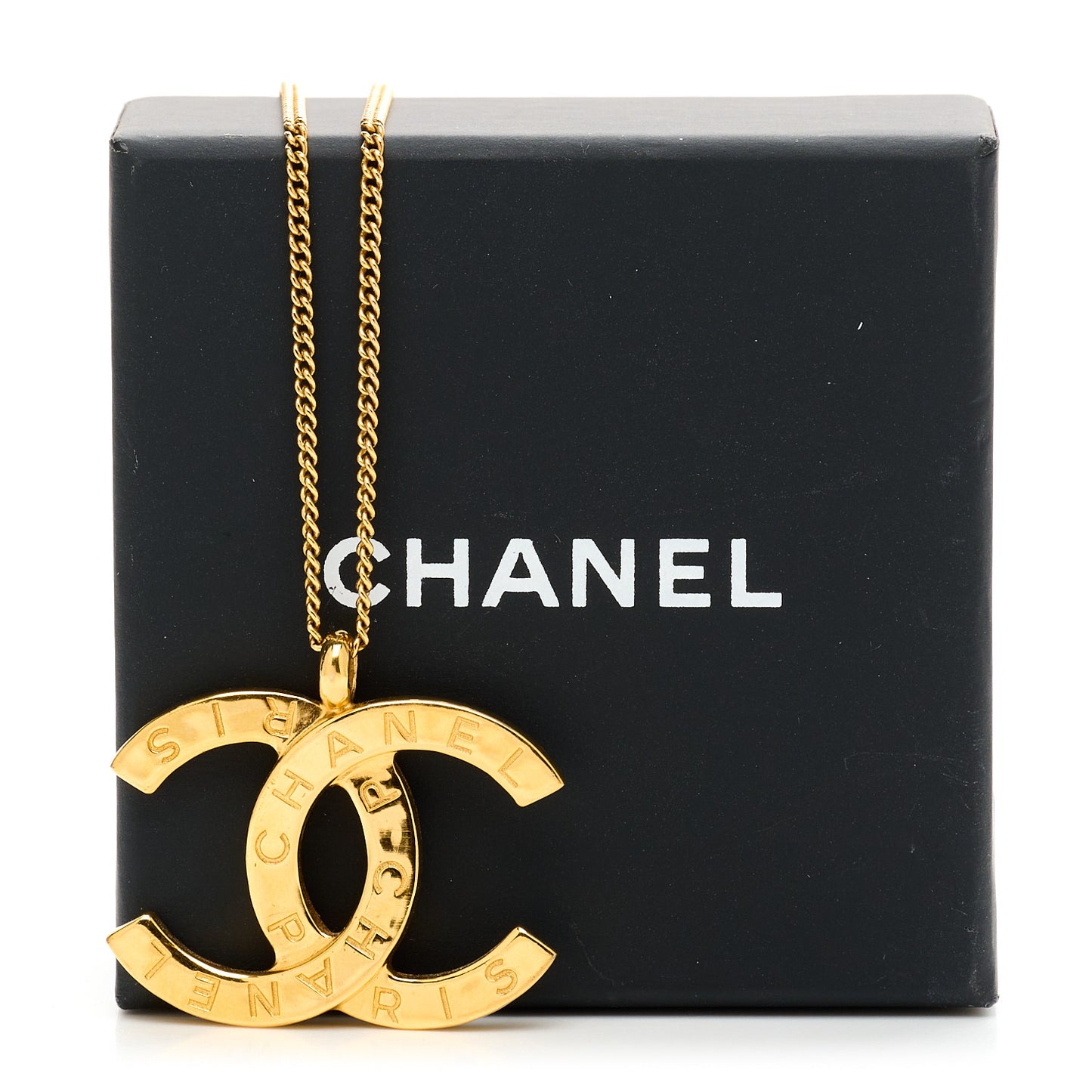 Metal CC Paris Button Necklace Gold