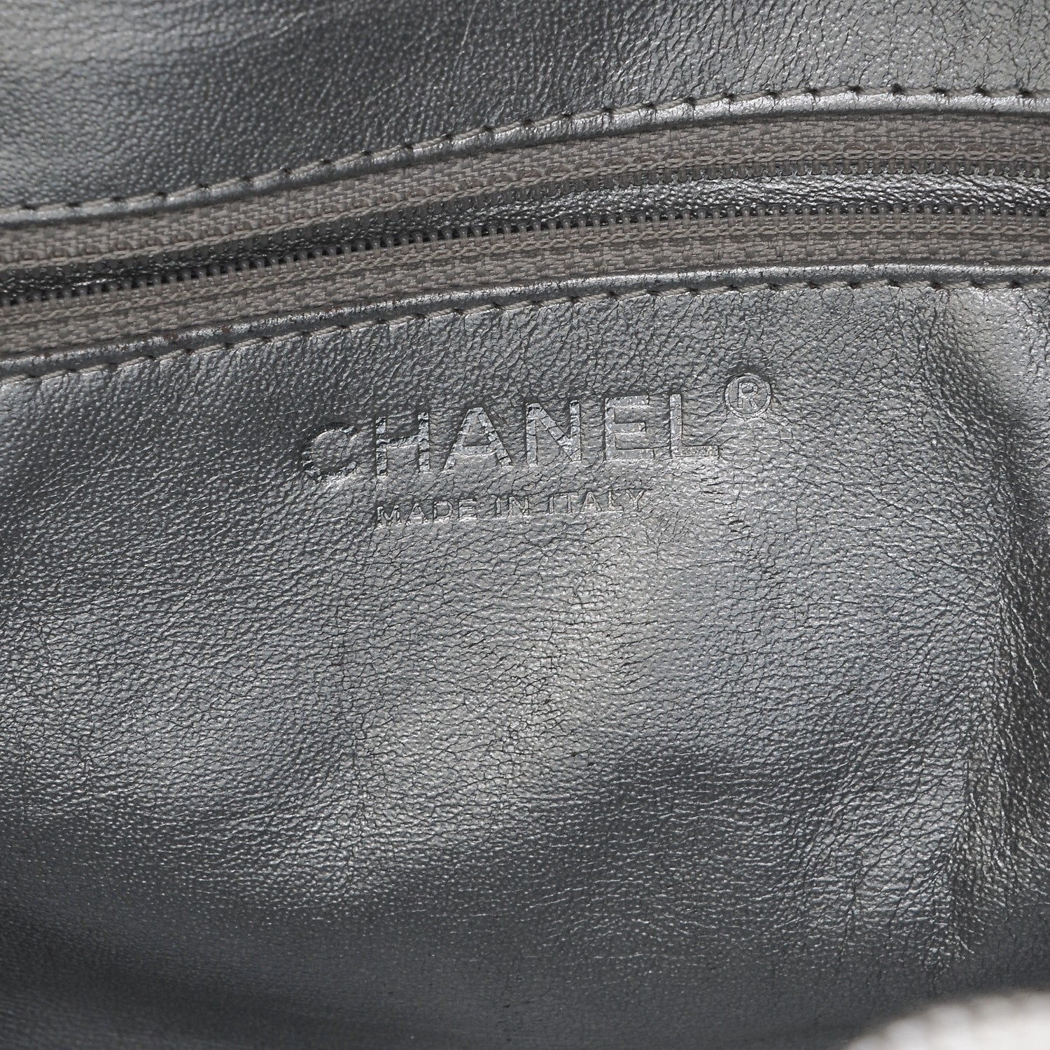 Chanel Patent Luxe Ligne Medium Bowler Ivory 7 of 9