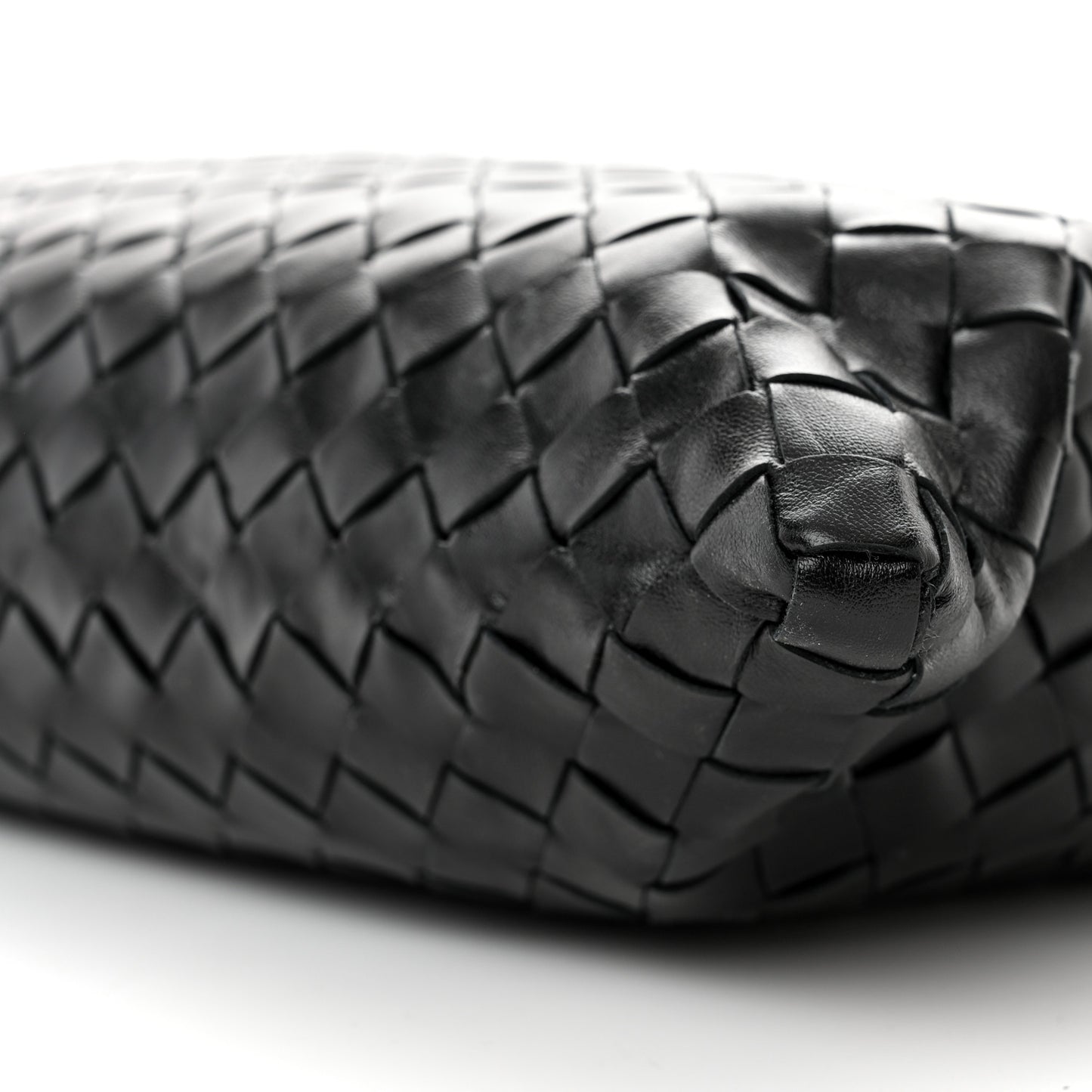 Calfskin Intrecciato Small Hop Black