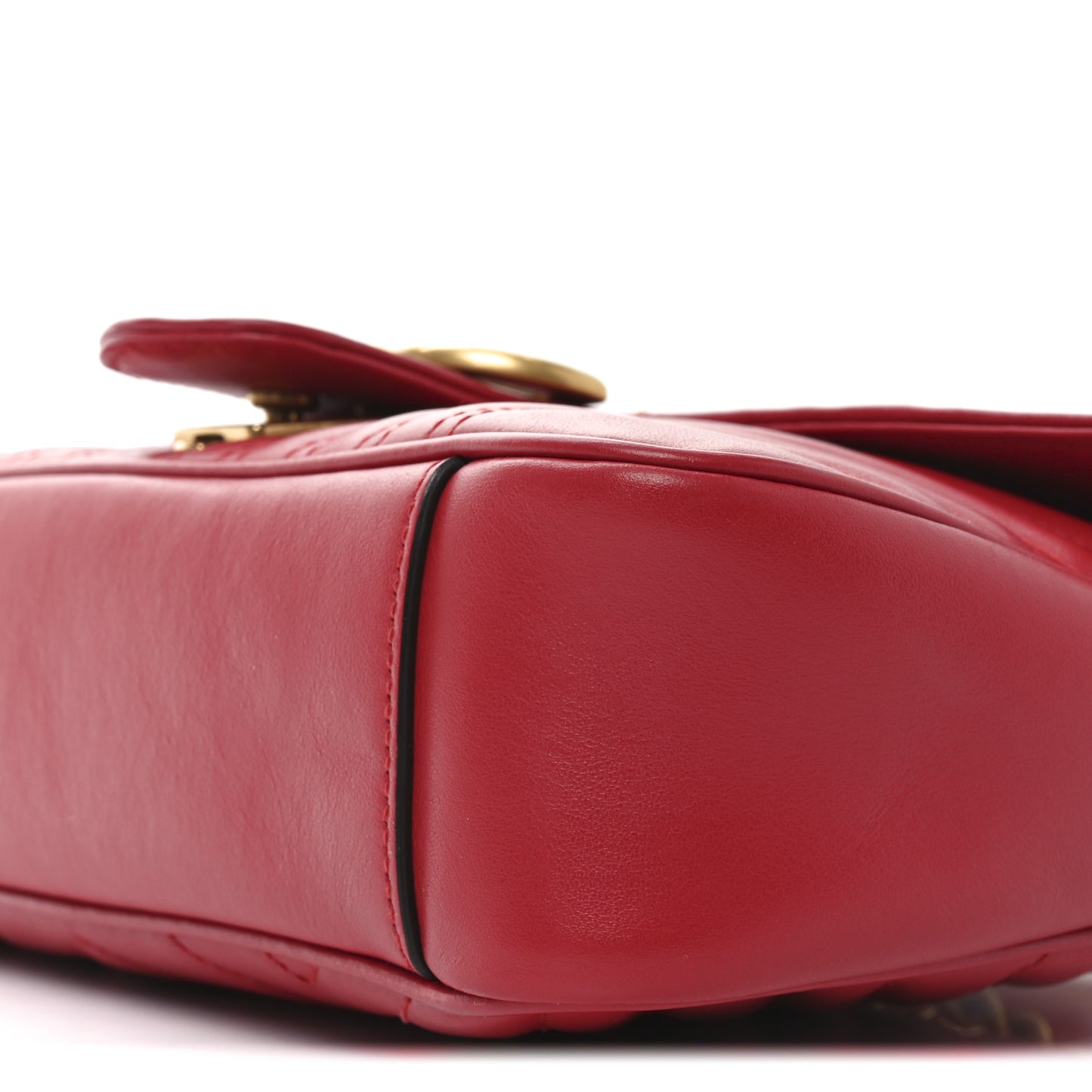 Calfskin Matelasse Small GG Marmont Shoulder Bag Hibiscus Red