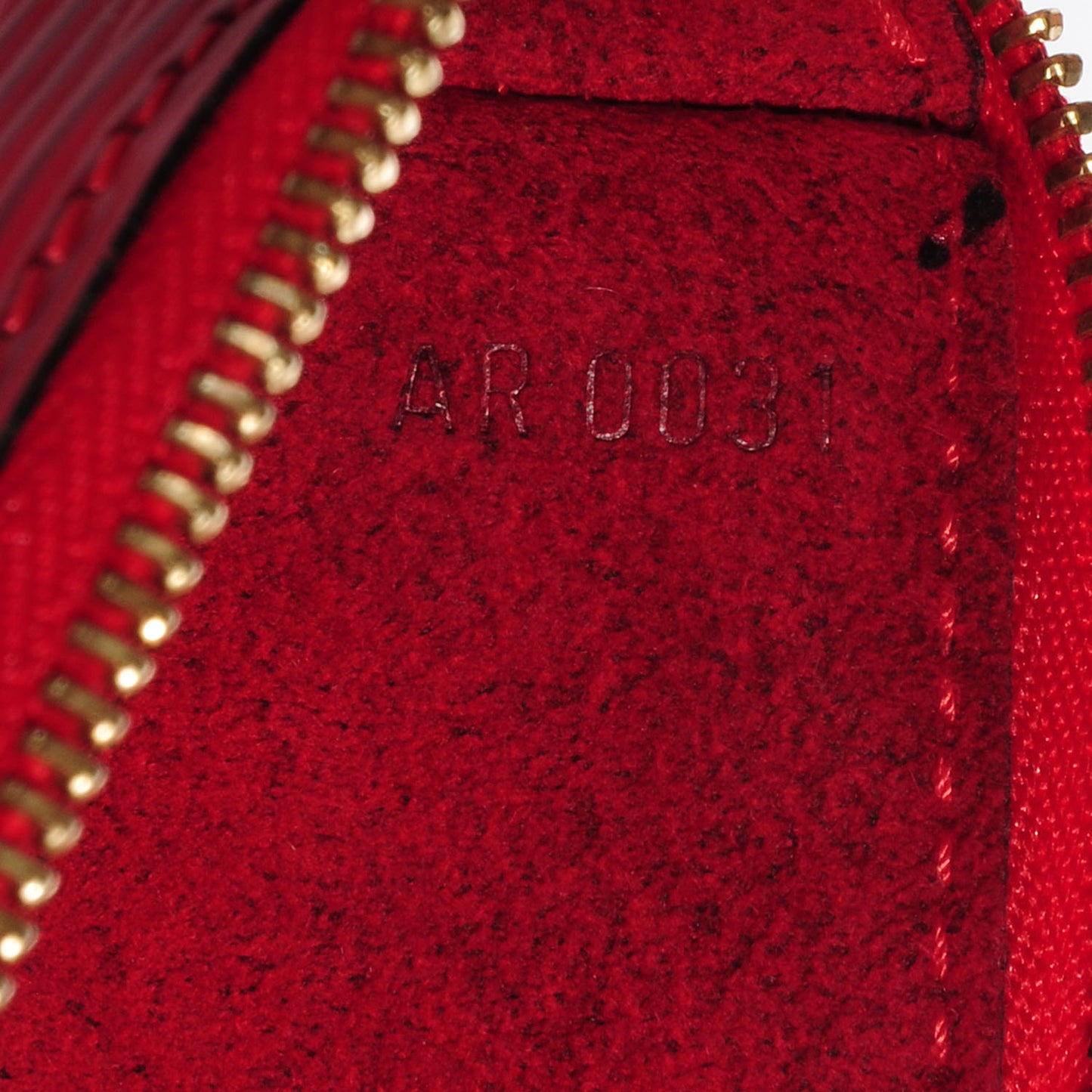 Epi Pochette Accessories 24 Rouge