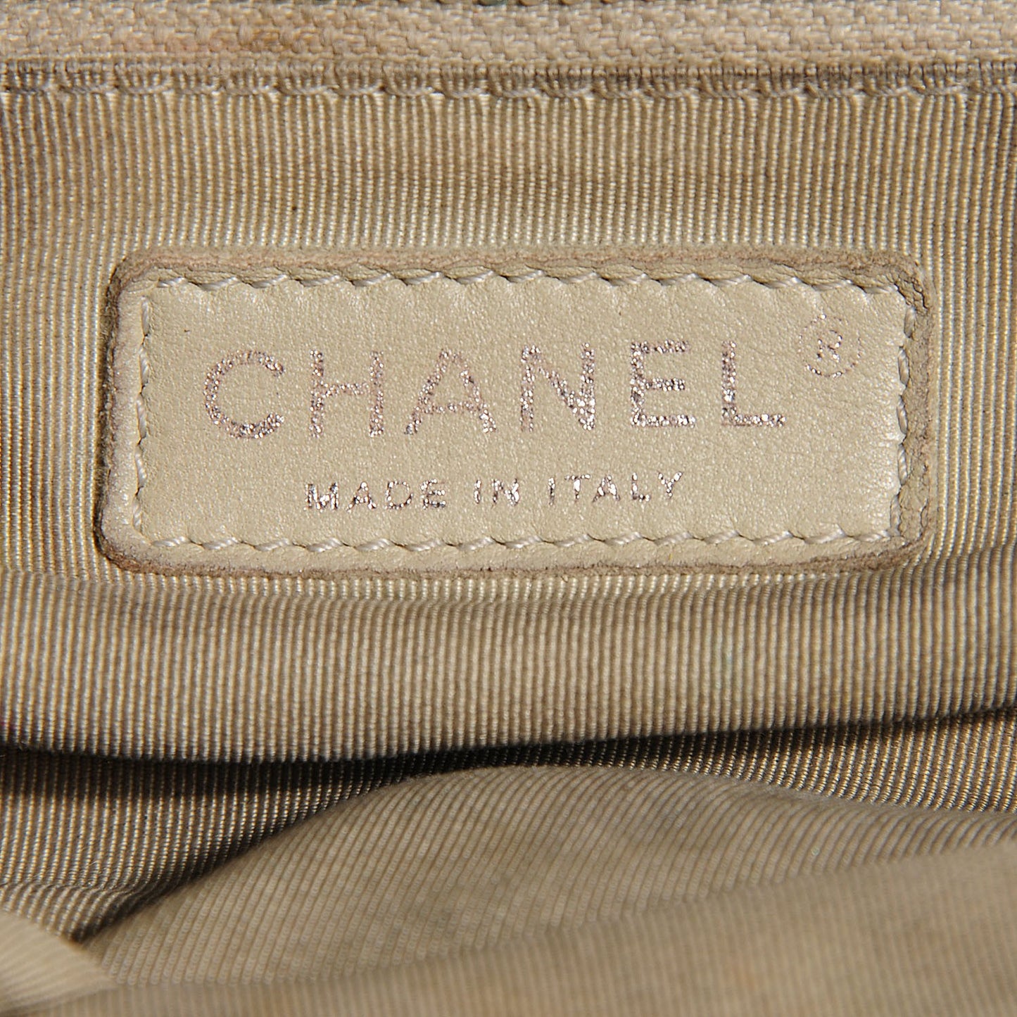 Washed Lambskin Quilted Medium Chain Around Messenger Black