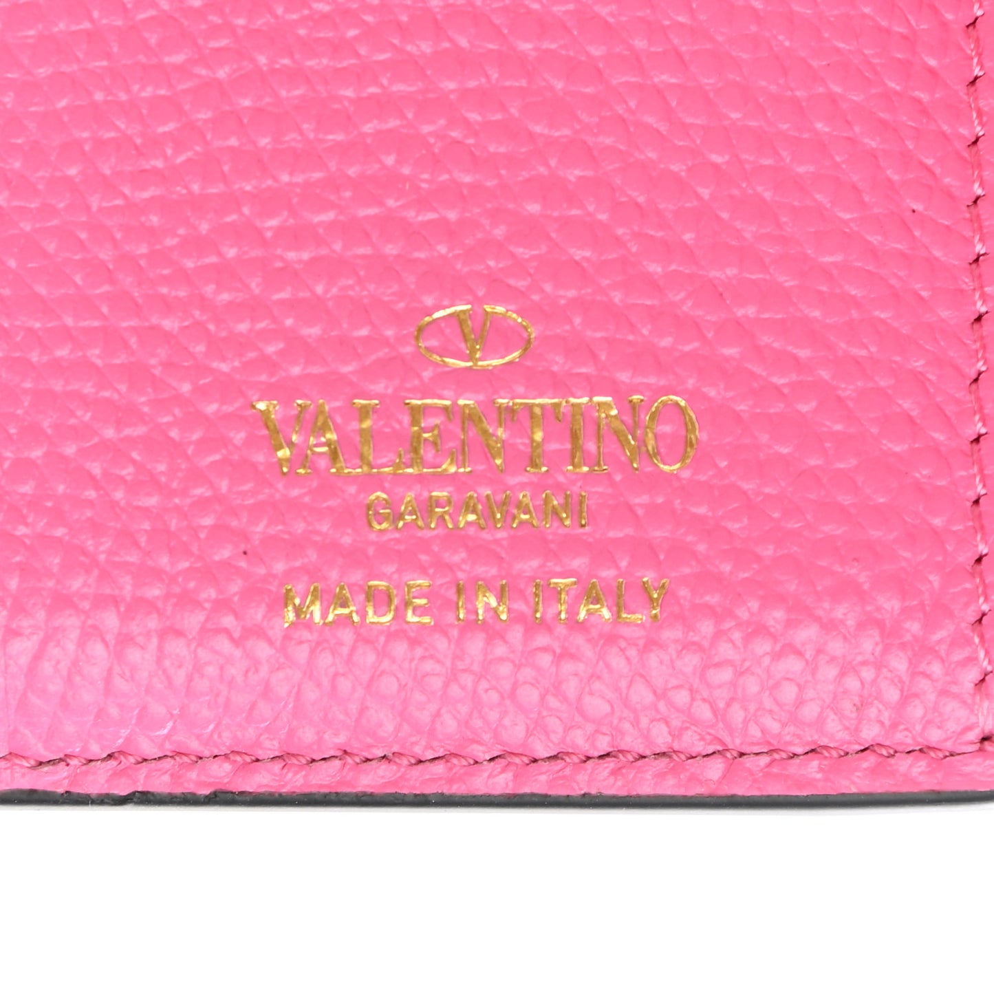 Grainy Calfskin VSling Compact Wallet Feminine Pink