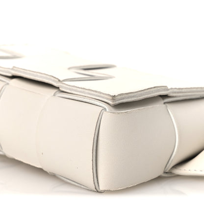 Bottega Veneta Nappa Maxi Intreccio The Belt Cassette Bag White 10 of 11
